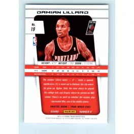2013-14 Panini Prizm Base #19 Damian Lillard